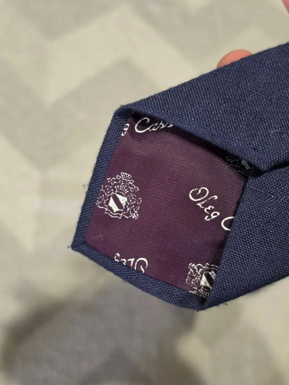 Oleg Cassini Mens Skinny Navy Blue Neck Tie - Made In USA - 2.75